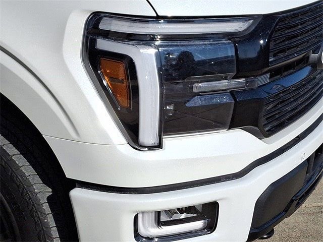 Used 2024 Ford F150 Platinum image 11