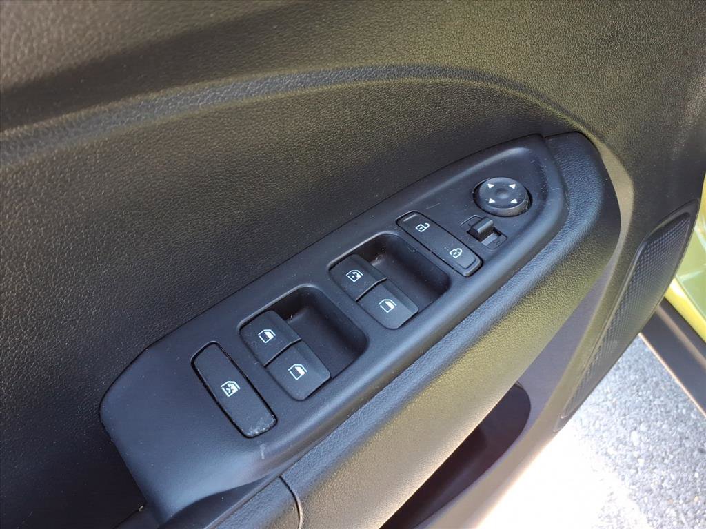 Used 2024 Hyundai Venue SEL FWD image 20