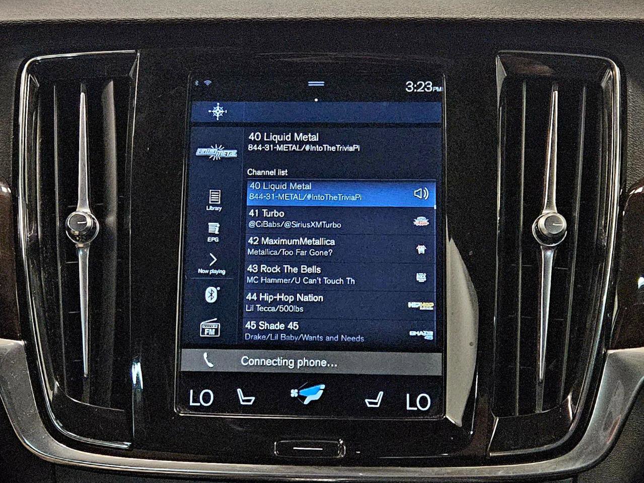 Used 2017 Volvo S90 T6 Momentum w/ Climate Package image 23