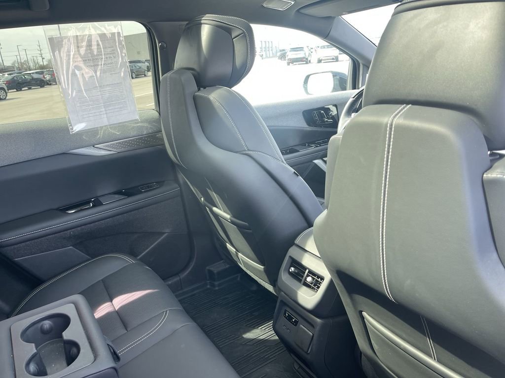 Certified 2025 Cadillac Optiq Luxury 2 w/ LPO, Floor Liner Package image 39