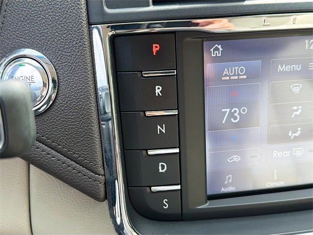 Used 2020 Lincoln Continental AWD image 27