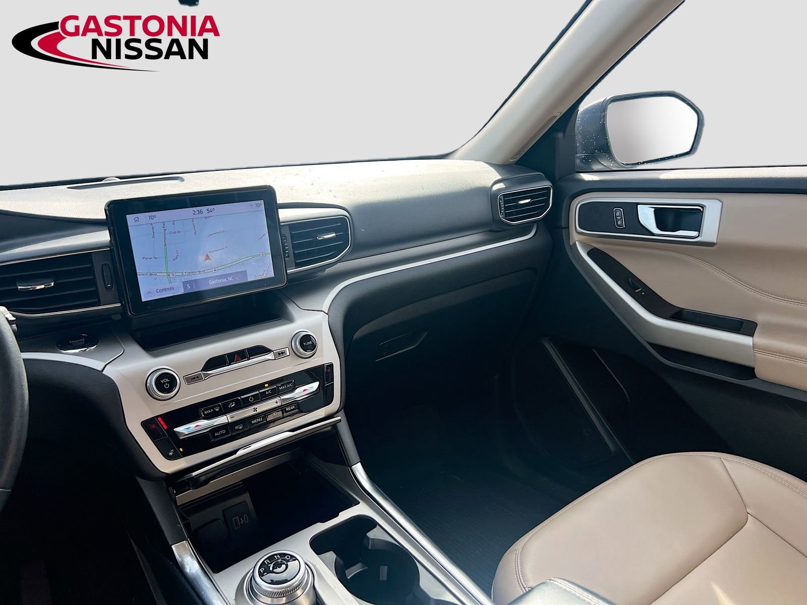 Used 2022 Ford Explorer XLT w/ Equipment Group 202A image 31