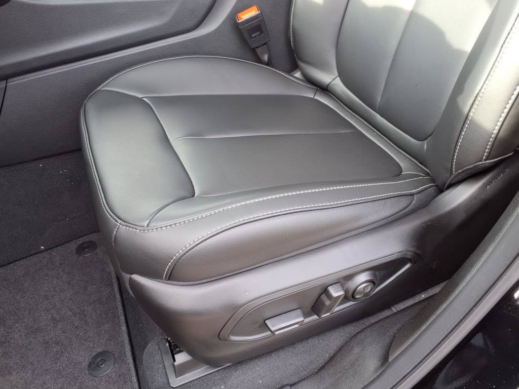 Certified 2025 Jeep Grand Cherokee Limited AWD/4WD image 10