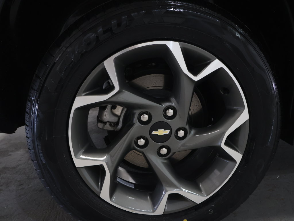 Used 2024 Chevrolet Trax LT w/ LT Convenience Package FWD image 29