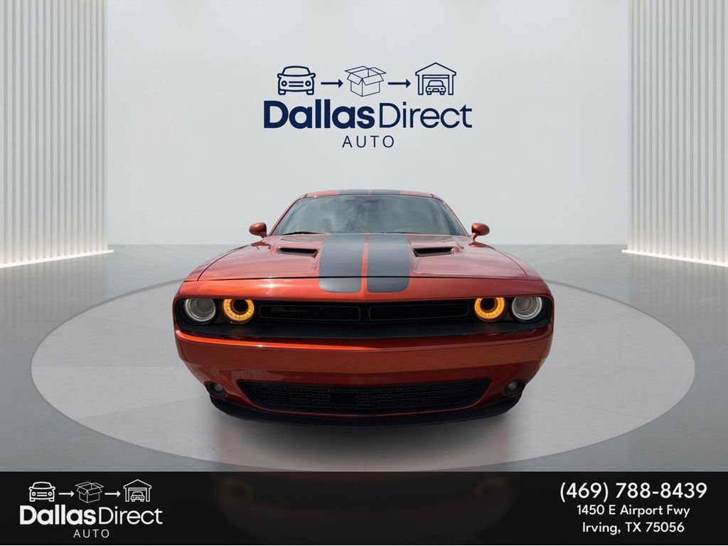 Used 2020 Dodge Challenger SXT w/ Blacktop Package RWD image 3
