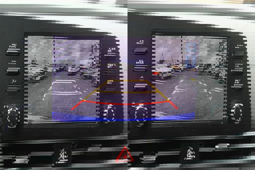 Used 2023 Hyundai Elantra Blue w/ Cargo Package image 29