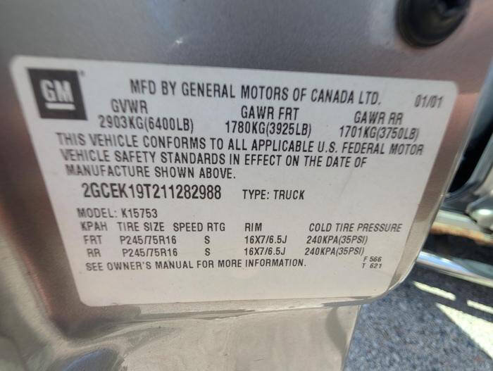 Used 2001 Chevrolet Silverado 1500 LT w/ Firm Ride Suspension Pkg AWD/4WD image 42