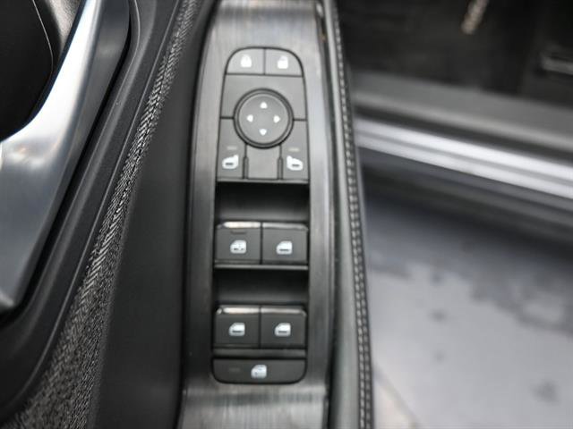 Used 2023 Nissan Rogue SV image 6