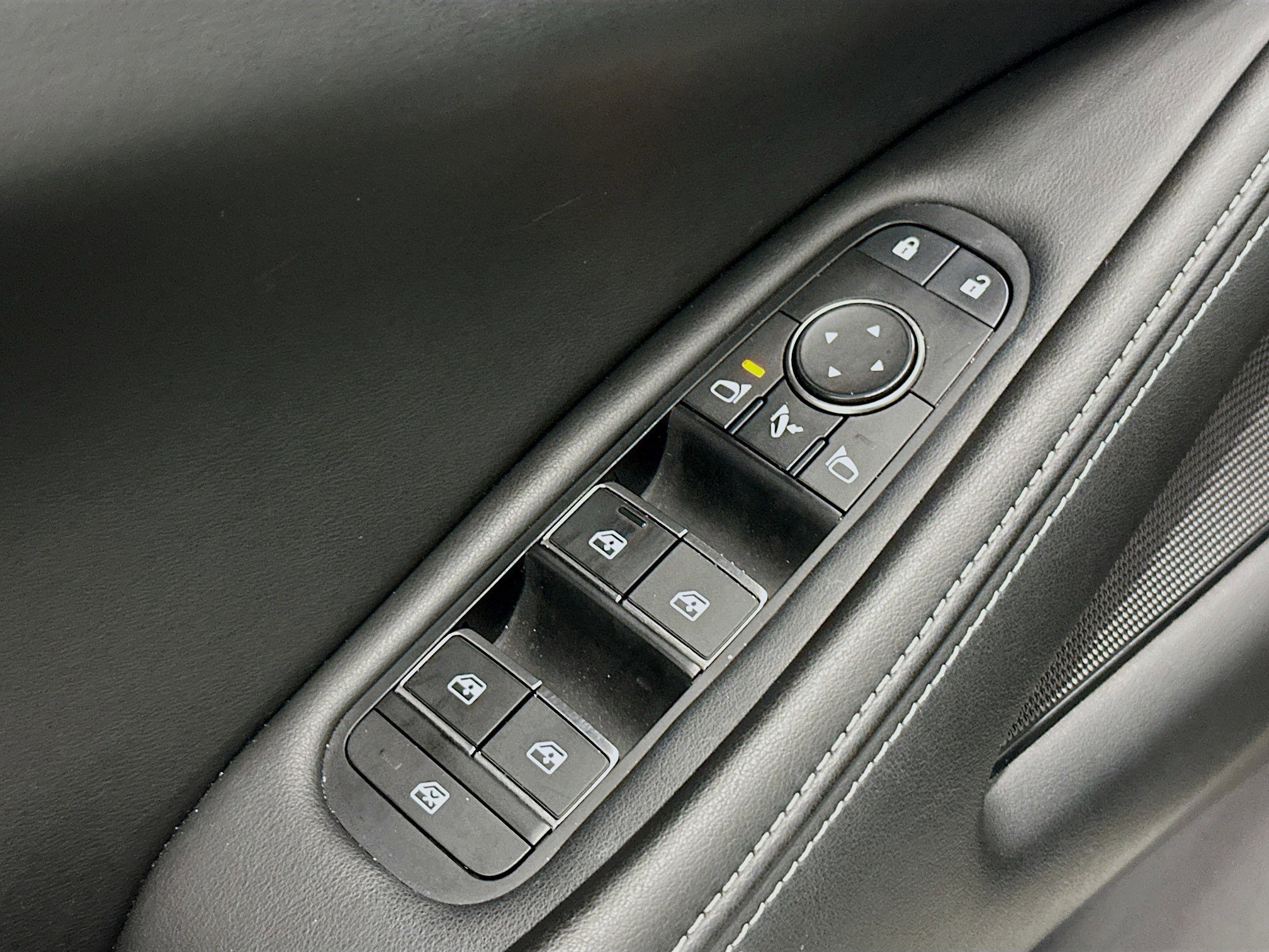 Used 2023 INFINITI QX60 Luxe AWD/4WD image 15