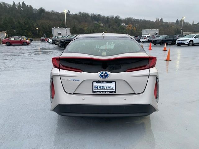 Certified 2017 Toyota Prius Prime Advanced image 8