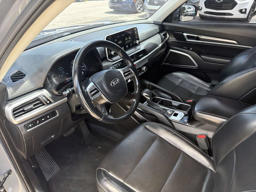 Used 2020 Kia Telluride LX FWD image 15