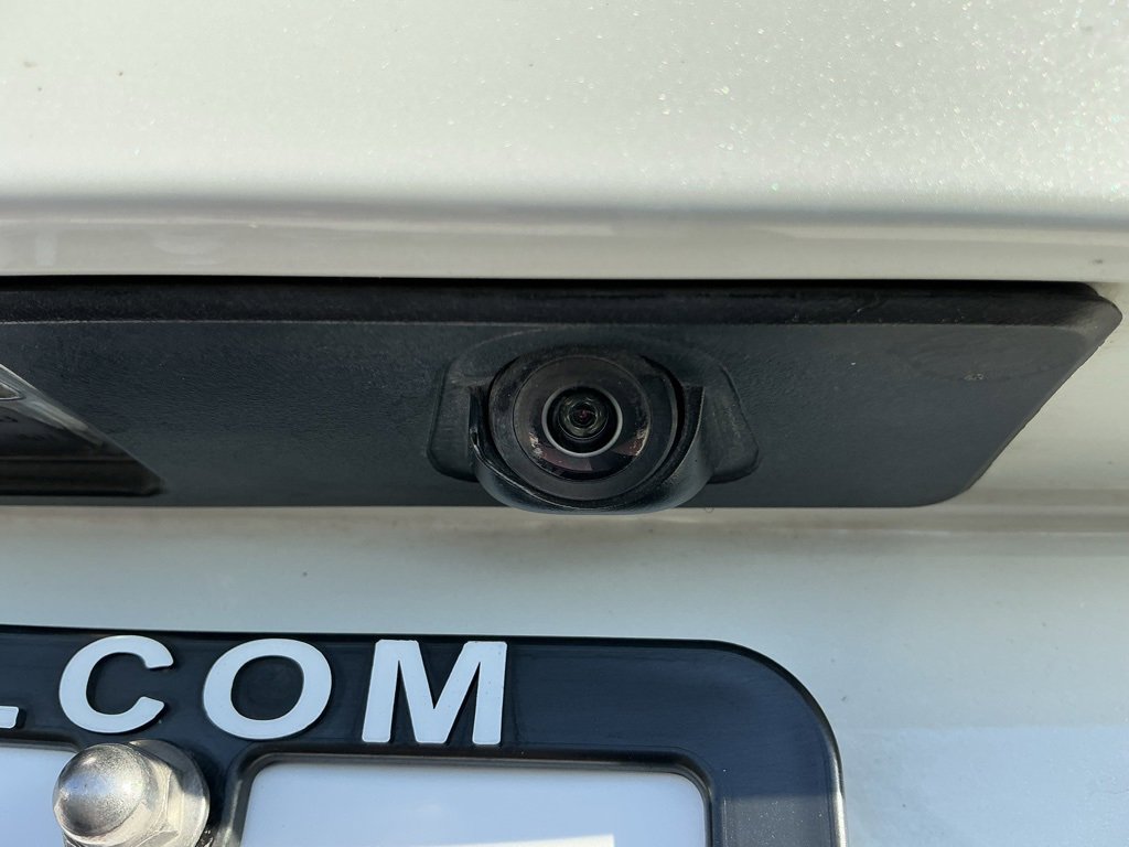 Used 2023 Volvo XC90 B6 Ultimate w/ Protection Package Premier image 17