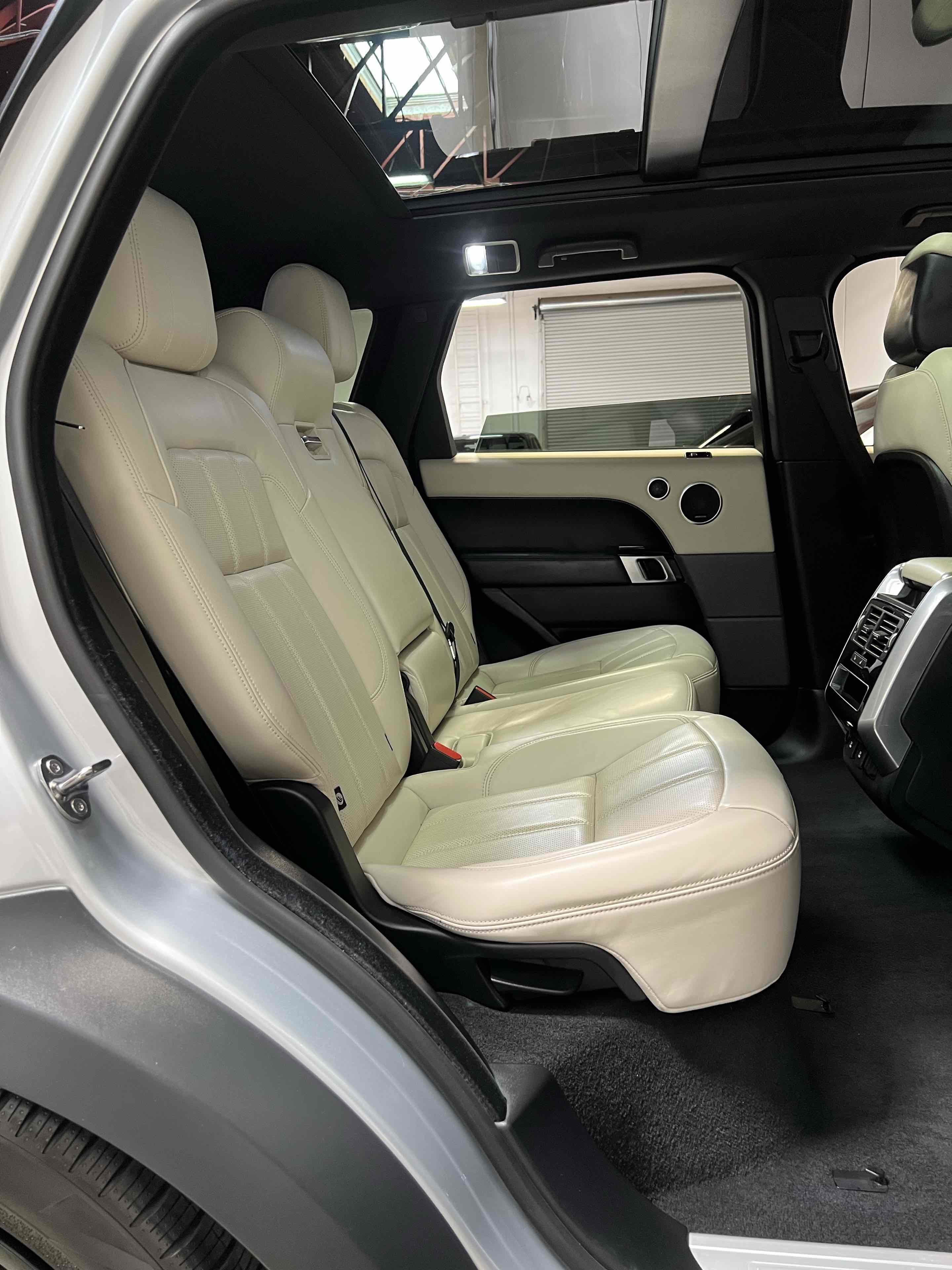 Used 2021 Land Rover Range Rover Sport HSE Dynamic image 29