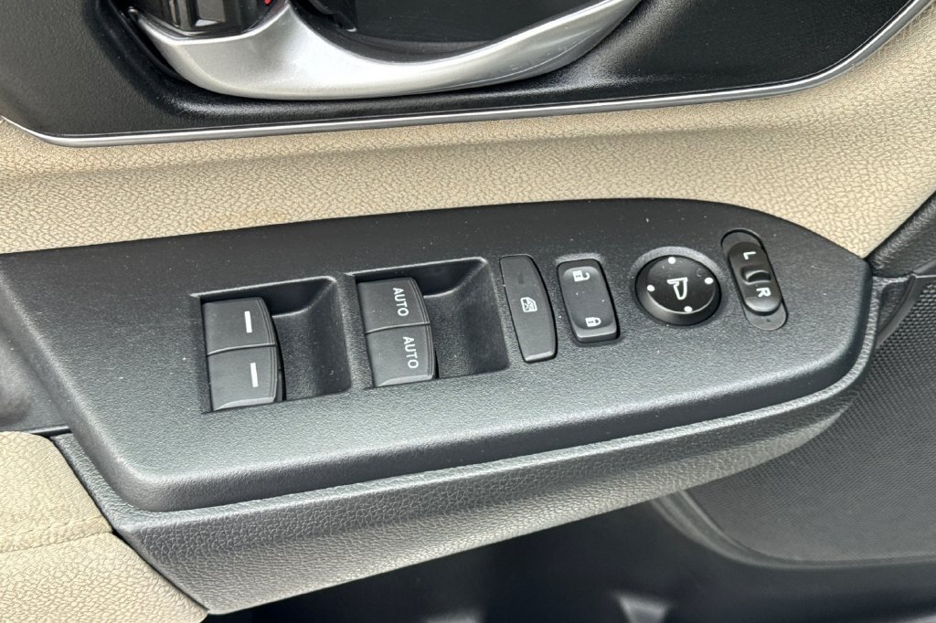 Certified 2019 Honda CR-V EX image 16
