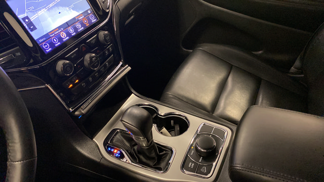 Used 2019 Jeep Grand Cherokee Limited AWD/4WD image 20