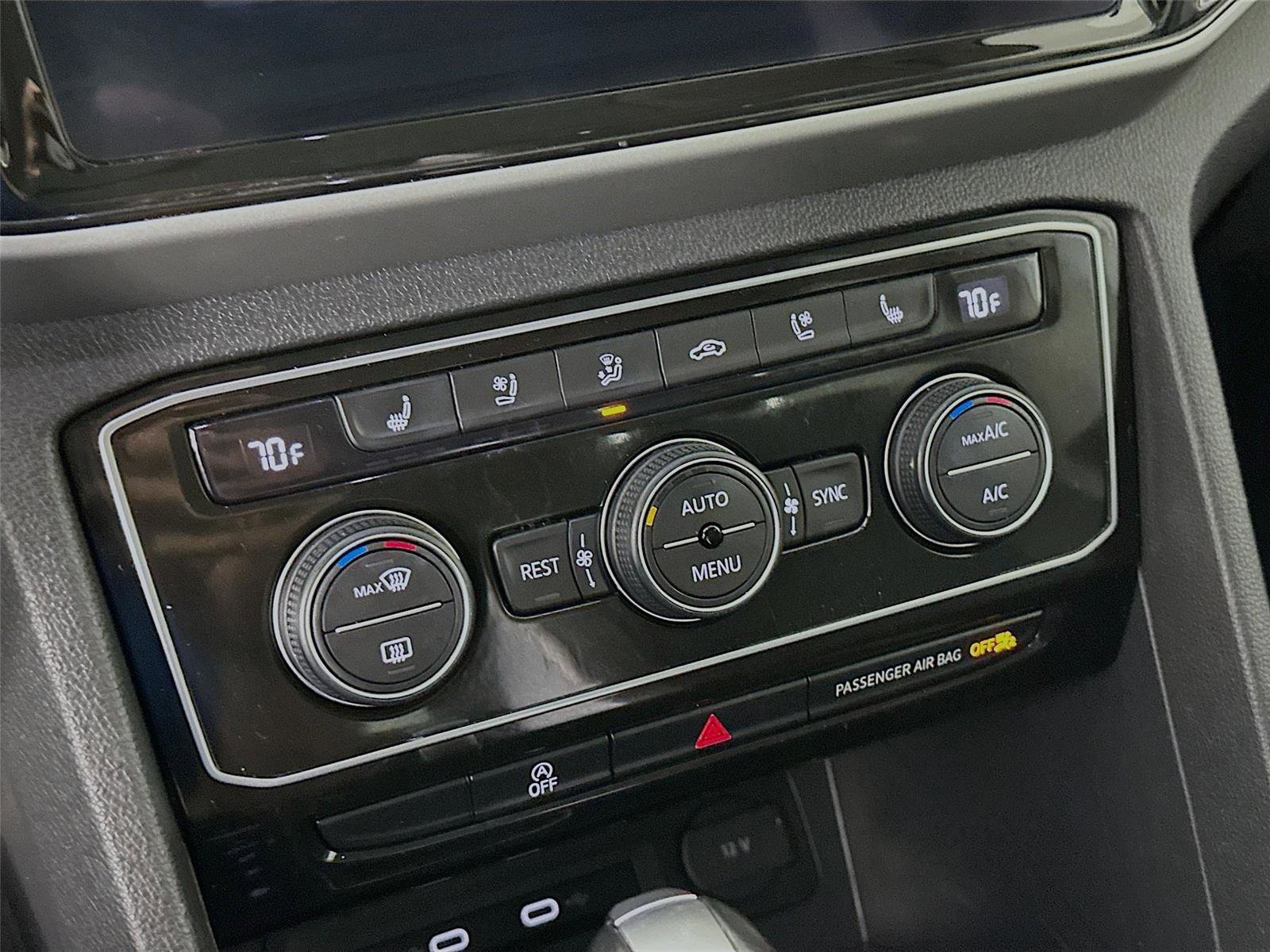 Used 2022 Volkswagen Atlas SEL Premium image 9