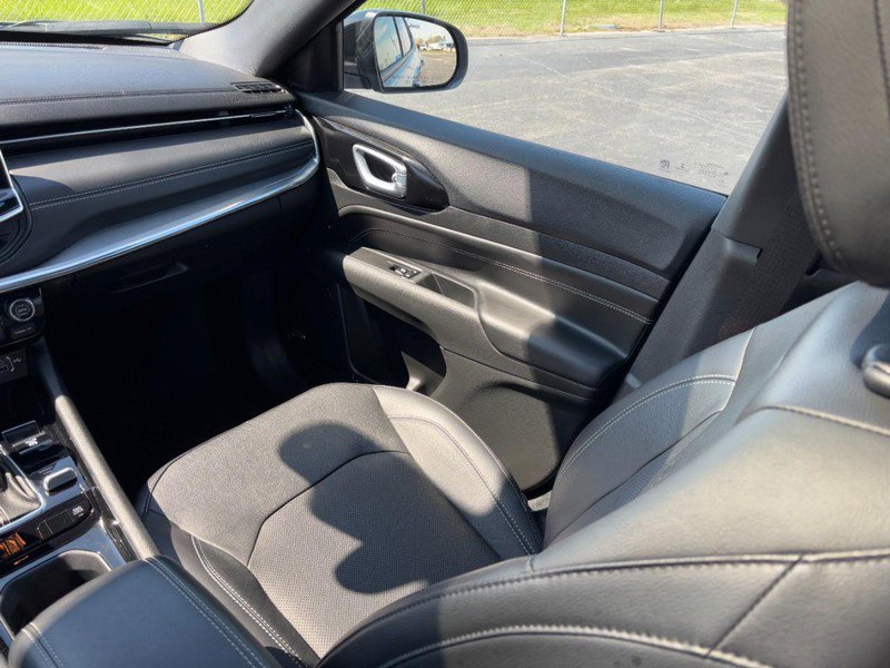 Used 2022 Jeep Compass High Altitude image 13