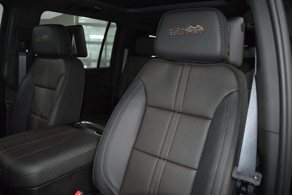 New 2026 Chevrolet Suburban High Country AWD/4WD image 41