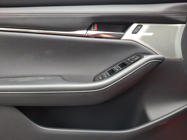 New 2026 MAZDA MAZDA3 Hatchback w/Premium Plus Pkg image 11