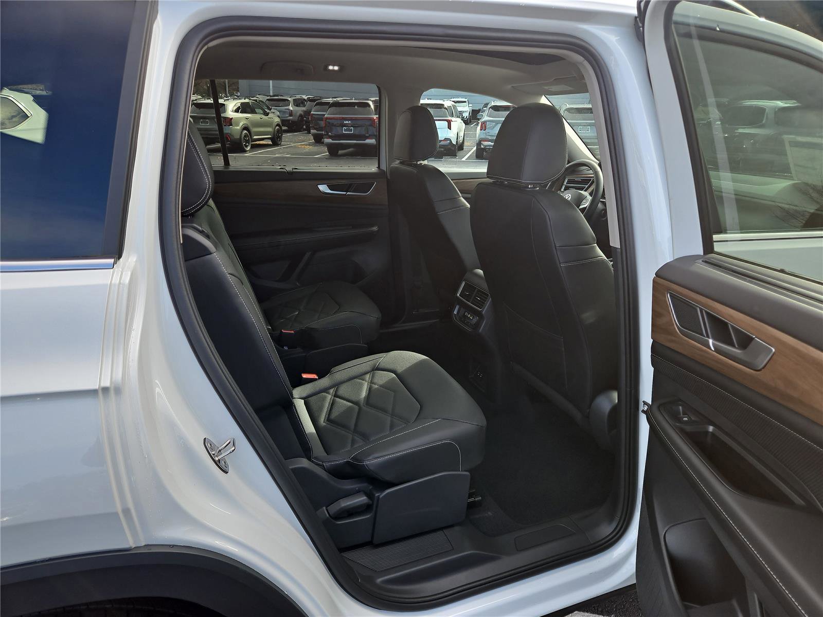 New 2026 Volkswagen Atlas SE image 31