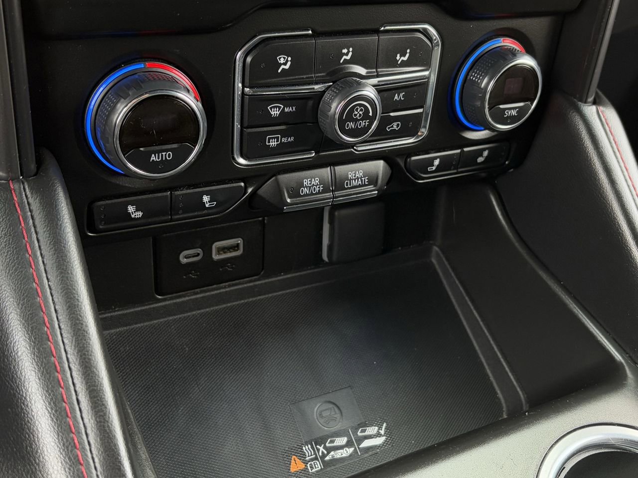 Used 2024 Chevrolet Suburban RST image 22