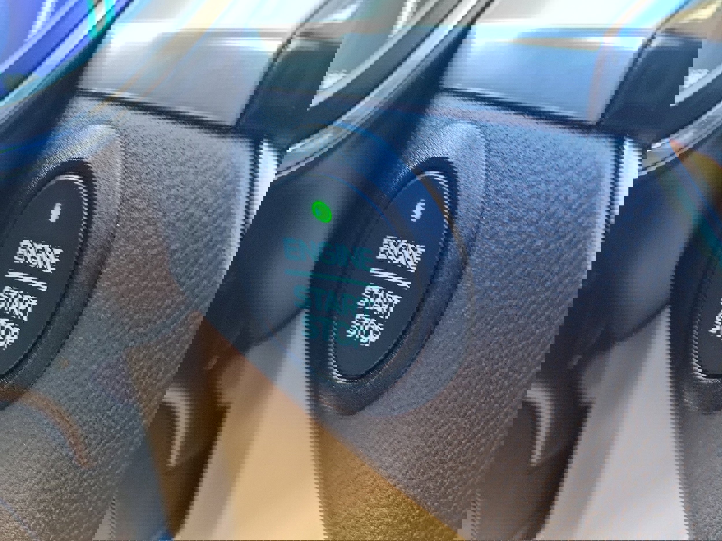 Certified 2022 Ford Escape Titanium image 22