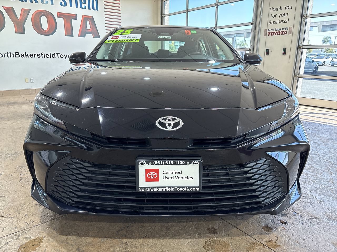 Used 2025 Toyota Camry LE FWD image 5