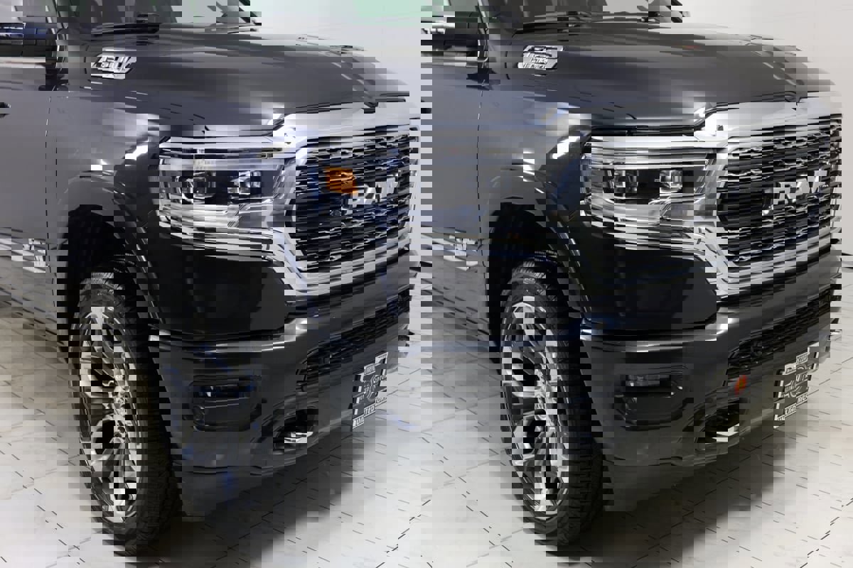 Used 2020 RAM 1500 Limited image 38