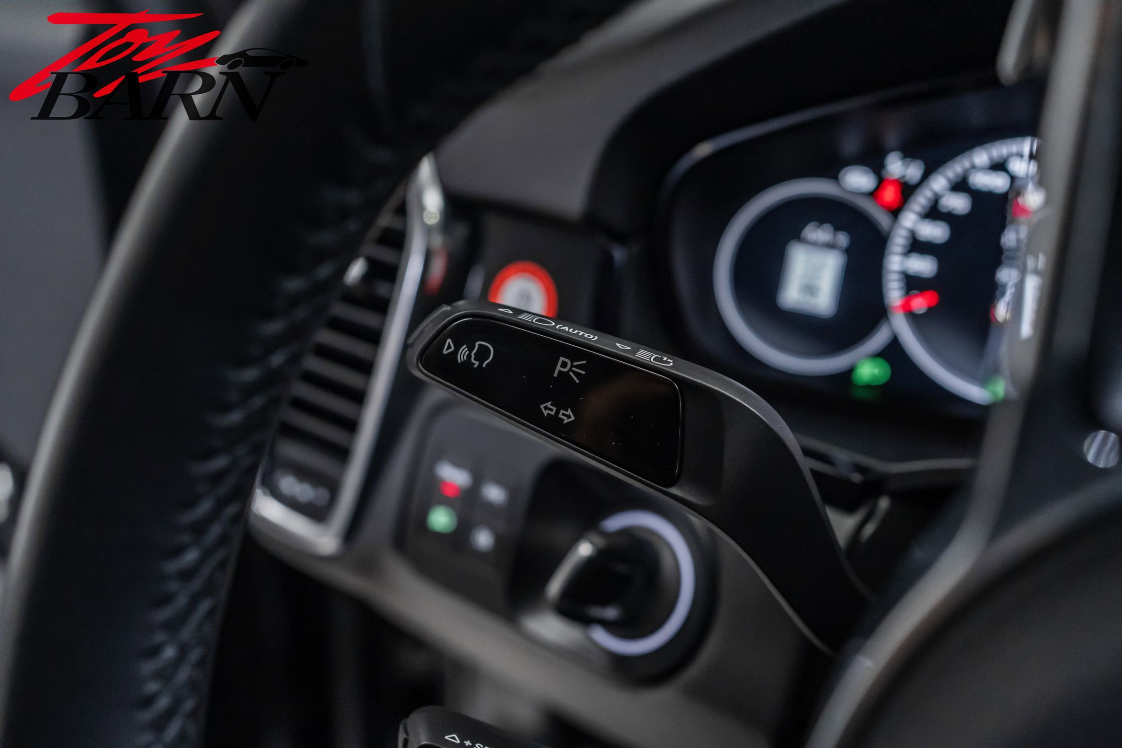 Used 2022 Porsche Cayenne S image 32