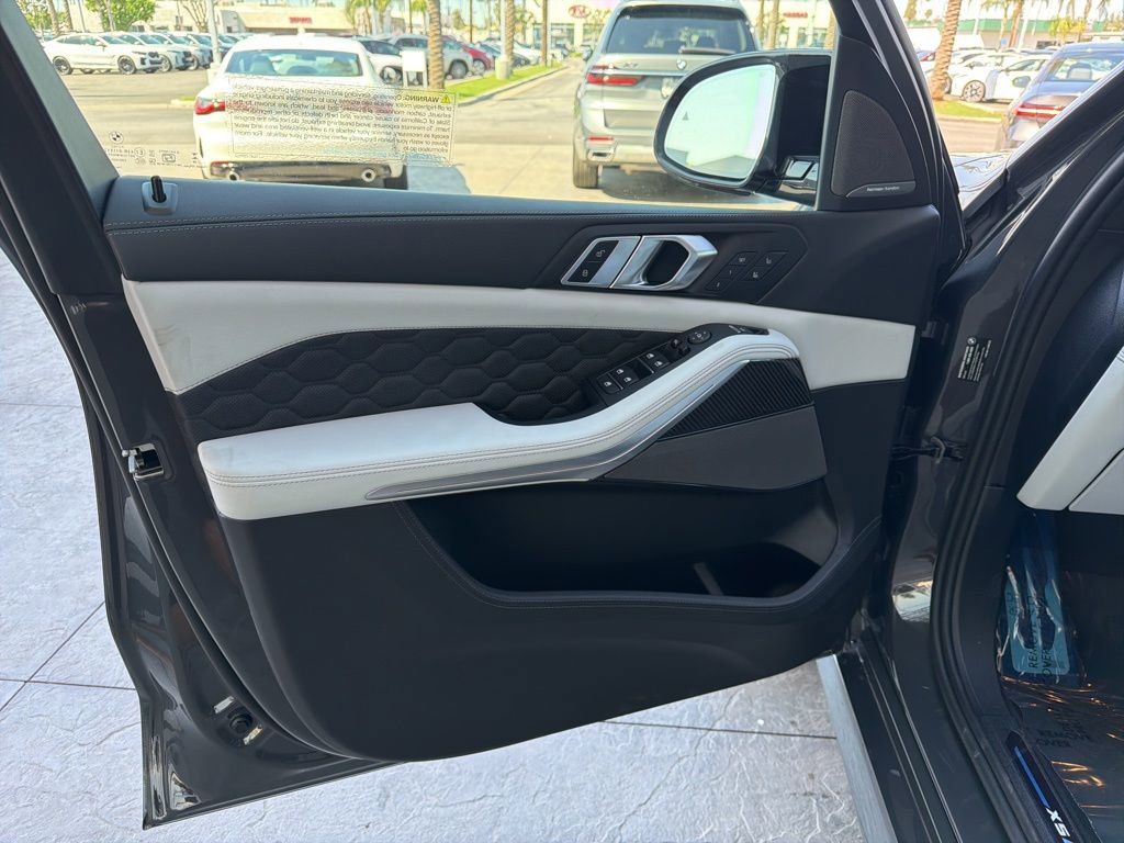 New 2026 BMW X5 M Competition w/ Executive Package image 9