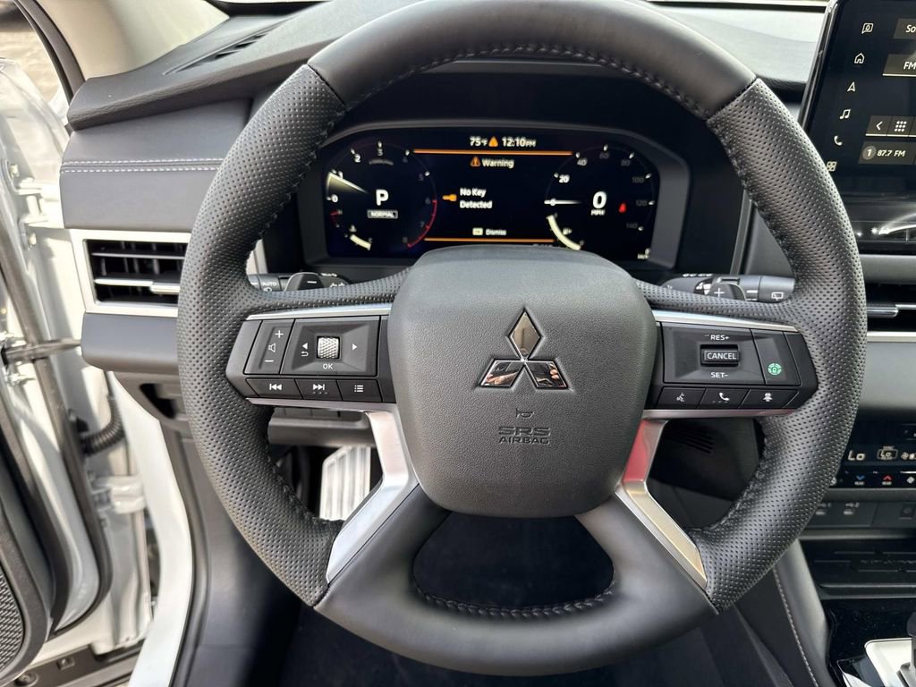 New 2026 Mitsubishi Outlander SEL image 41