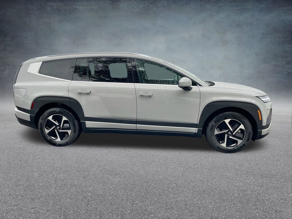 New 2026 Hyundai Ioniq 9 SE image 32