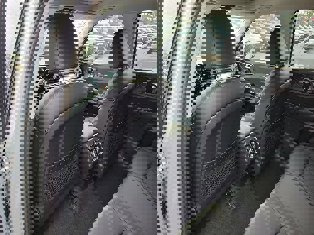 New 2026 Kia Sorento S image 16