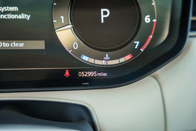 Used 2023 Land Rover Range Rover SE image 46