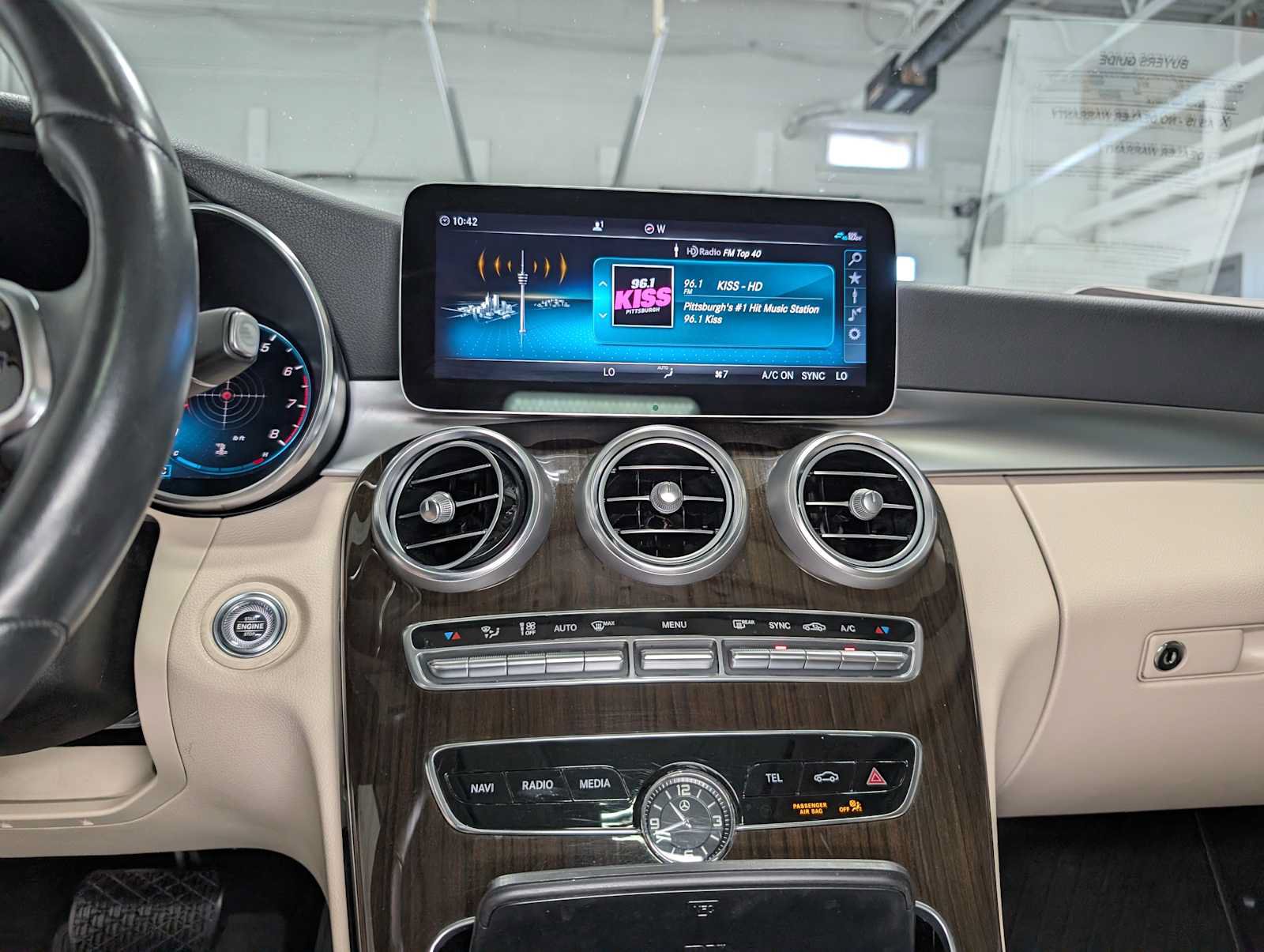 Certified 2019 Mercedes-Benz C 300 4MATIC Sedan image 31