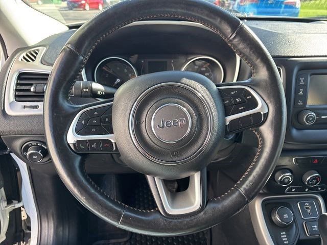 Used 2018 Jeep Compass Latitude w/ Cold Weather Group image 16