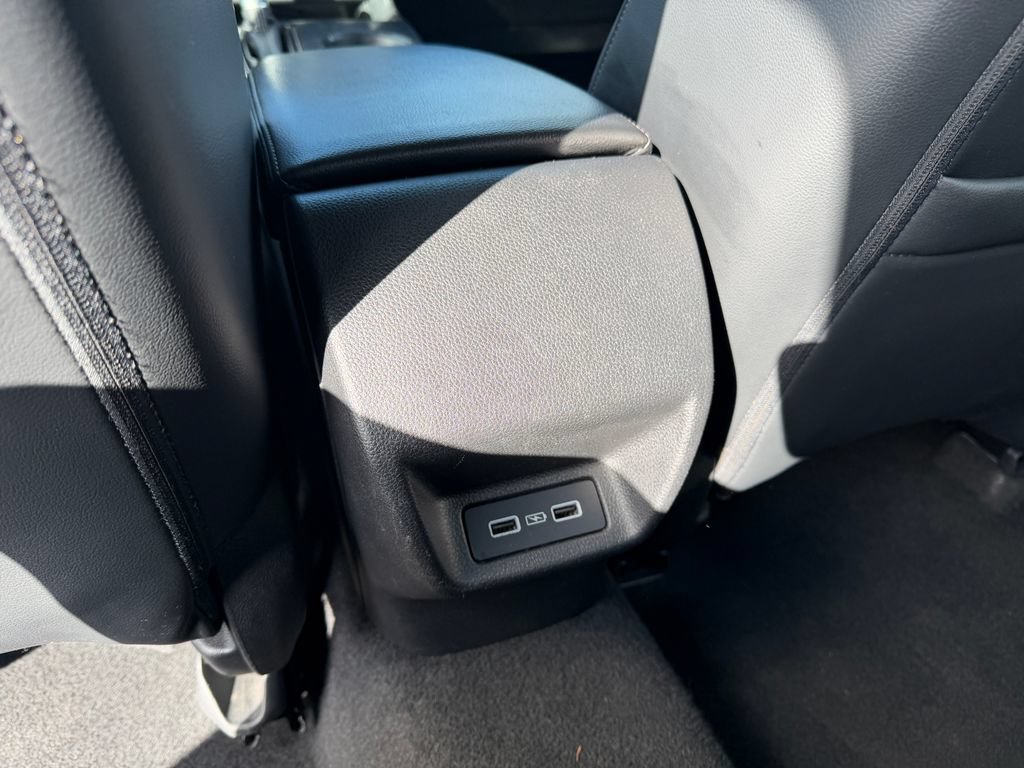 Used 2022 Honda Civic Touring image 29