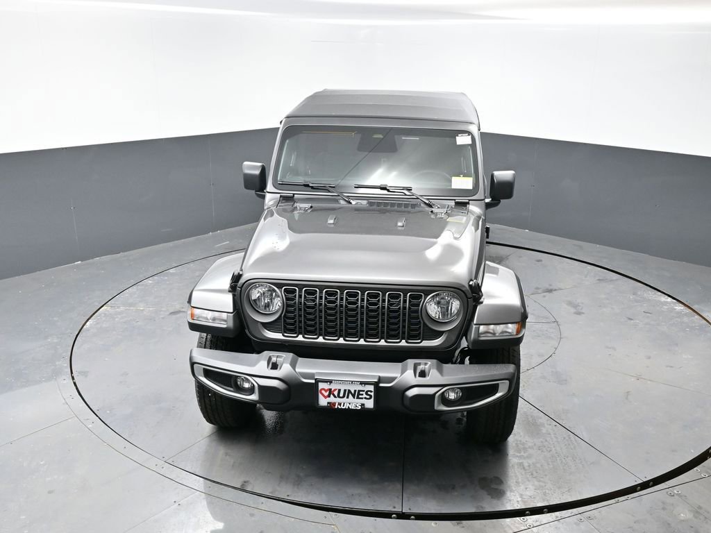 New 2026 Jeep Gladiator Sport image 31