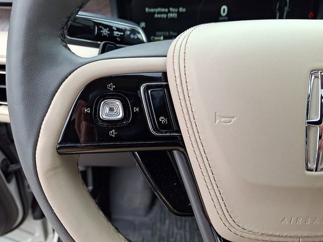 Used 2023 Lincoln Aviator Reserve w/ Equipment Group 201A AWD/4WD image 21