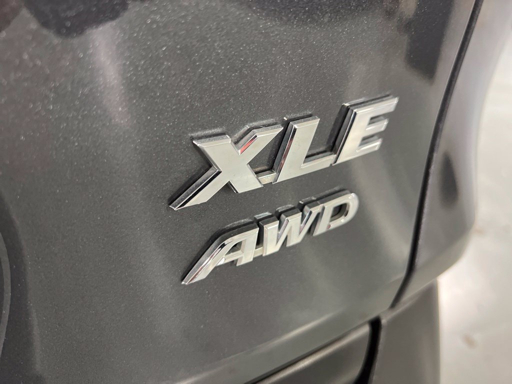 Certified 2019 Toyota RAV4 XLE w/ Convenience Package AWD/4WD image 10