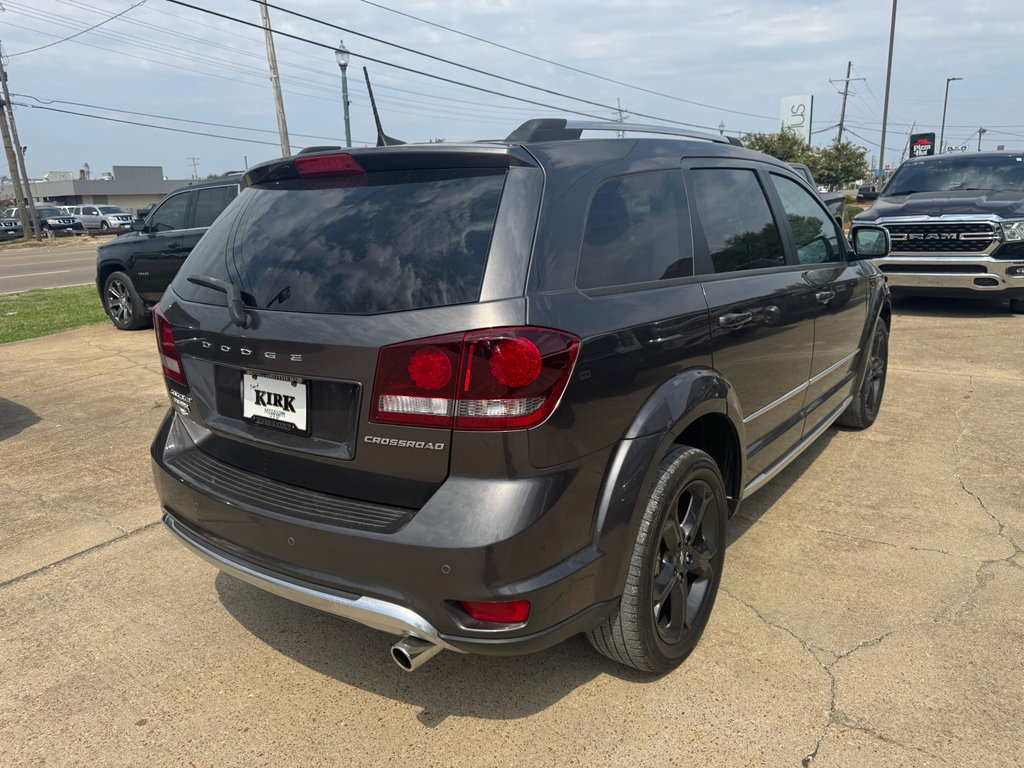 Used 2020 Dodge Journey Crossroad w/ Popular Equipment Group image 5