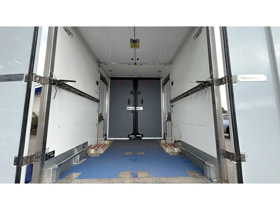 Used 2024 Ford E-350 and Econoline 350 Super Duty w/ Power Windows & Locks Group RWD image 15