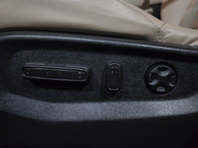 Used 2017 Honda CR-V Touring image 28