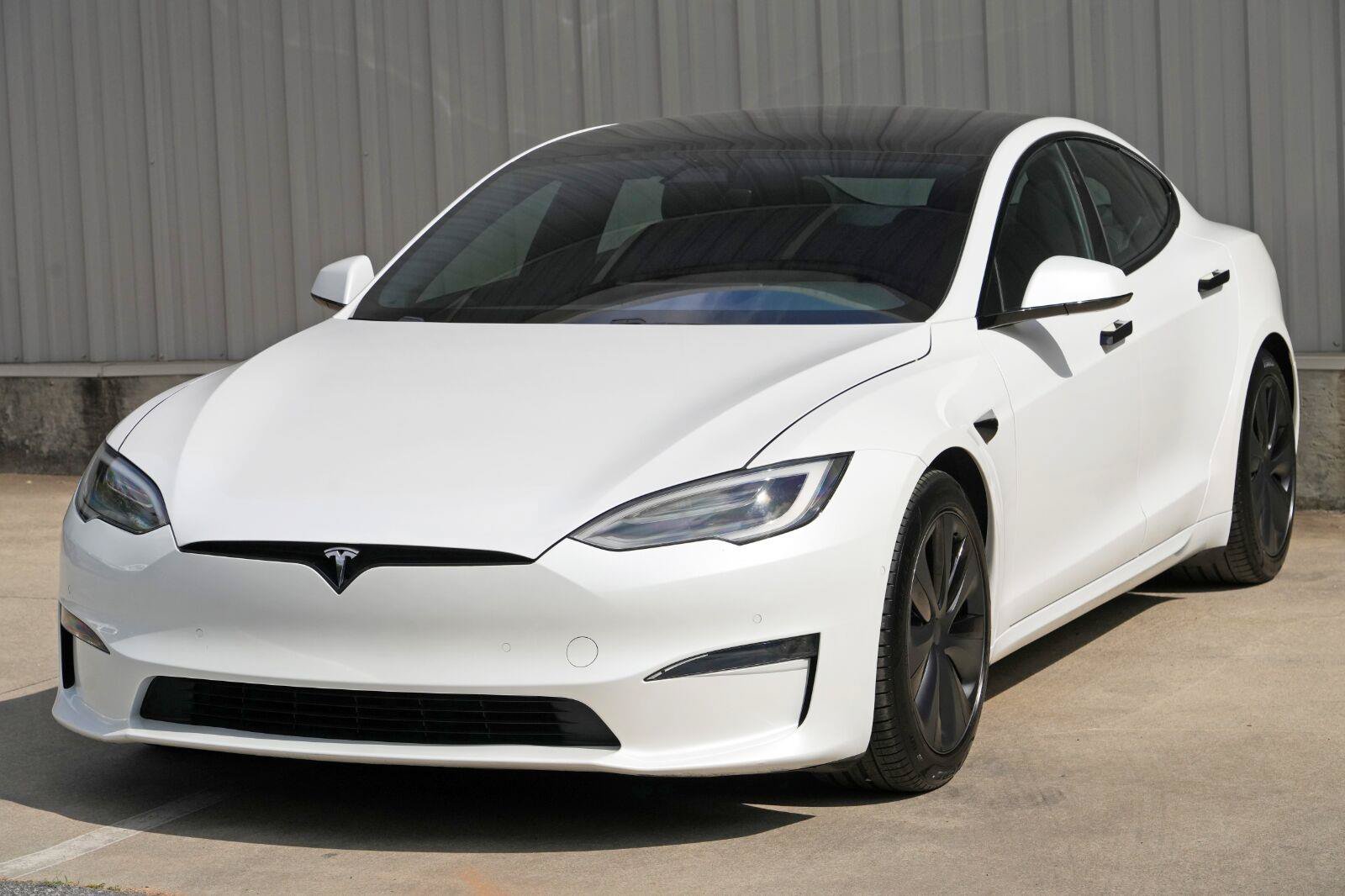 Used 2022 Tesla Model S AWD/4WD image 53