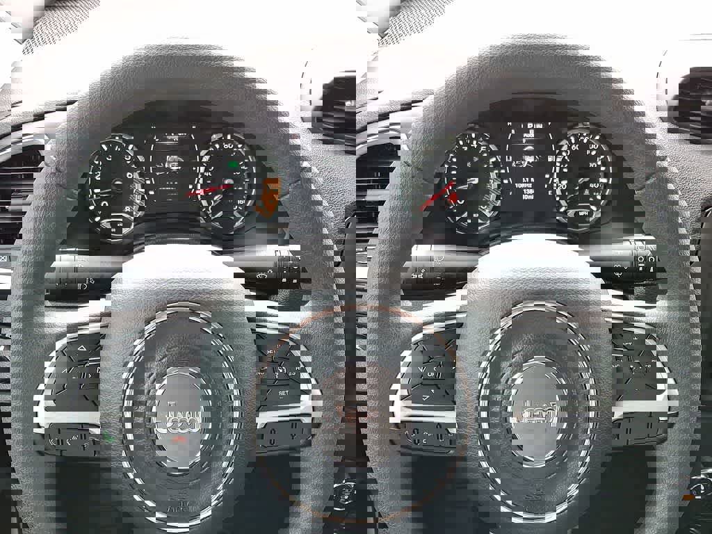 Used 2020 Jeep Renegade Sport w/ Sport Appearance Group image 18