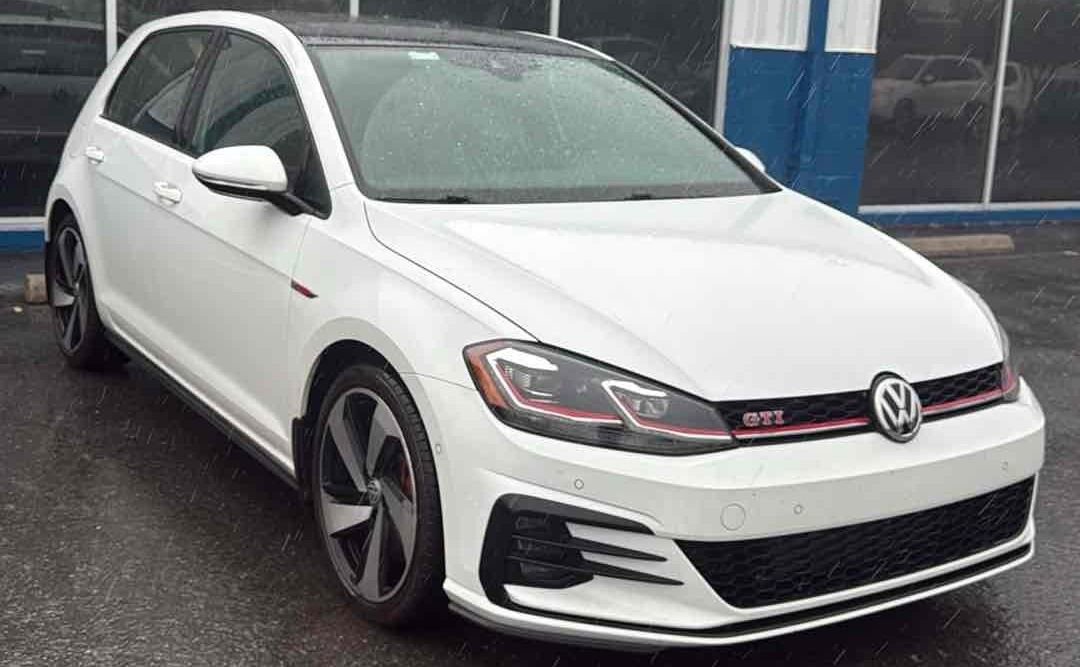 Used 2019 Volkswagen GTI Autobahn image 3