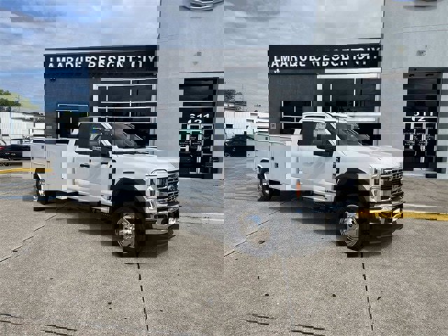 New 2025 Ford F550 4x4 SuperCab Super Duty