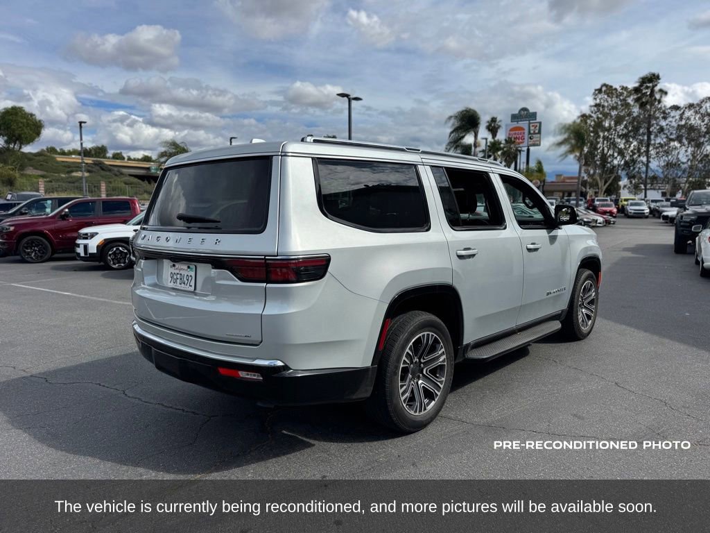 Used 2023 Jeep Wagoneer Series II AWD/4WD image 6