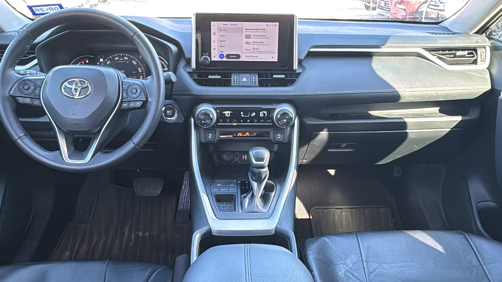 Used 2024 Toyota RAV4 XLE Premium image 32