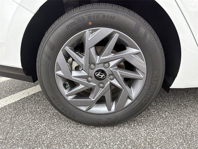 New 2026 Hyundai Elantra Blue image 17